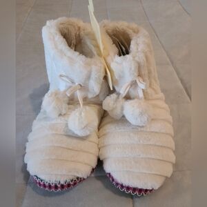 PJ Coutur Ivory Faux Fur Slipper Booties